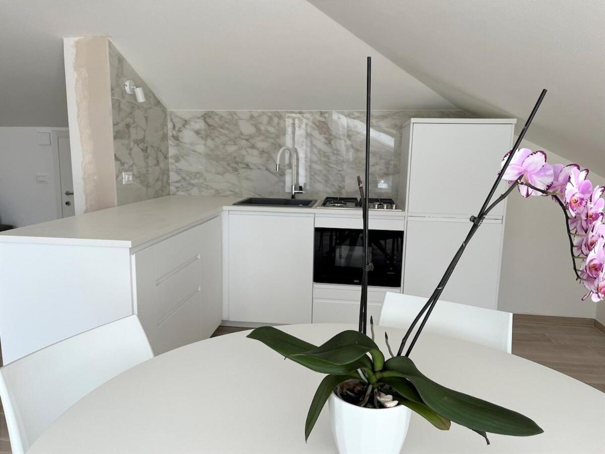 Attico Calla Peschiera del Garda Exteriér fotografie